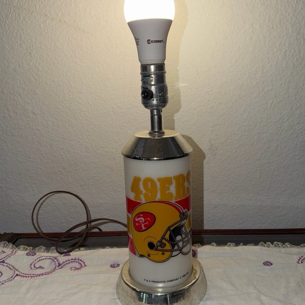 San Francisco 49ers Retro Vintage NFL Football Lamp (WORKS)
